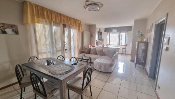 Rif. 2172 Bibbiano: In Casa Singola Ampio Appartamento al Secondo Piano  € 190.000 
