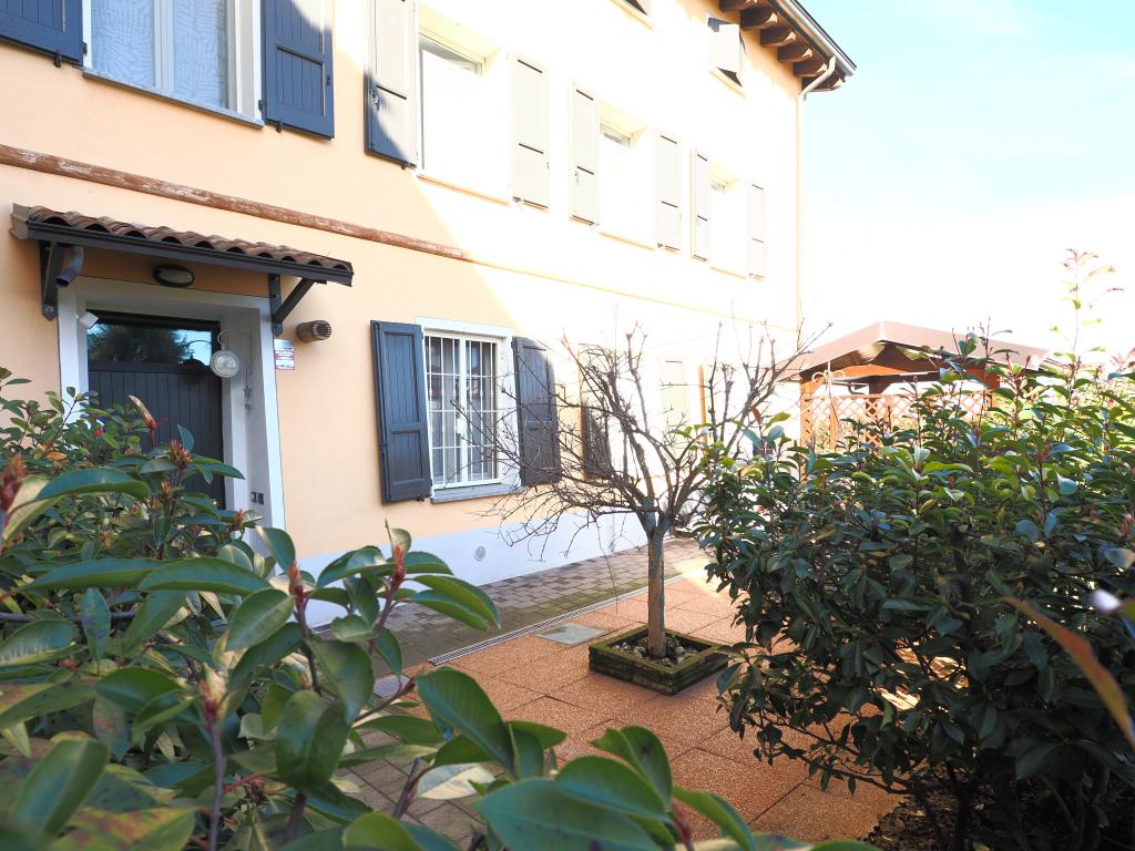 Rif. 2257 Bibbiano: Appartamento al piano terra con Cortile Privato € 175.000